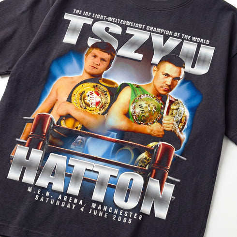 Hatton vs Tszyu The 2005 Championship Premium Oversized T-Shirt (Unisex)